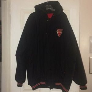 VINTAGE CHICAGO BULLS STARTER JACKET